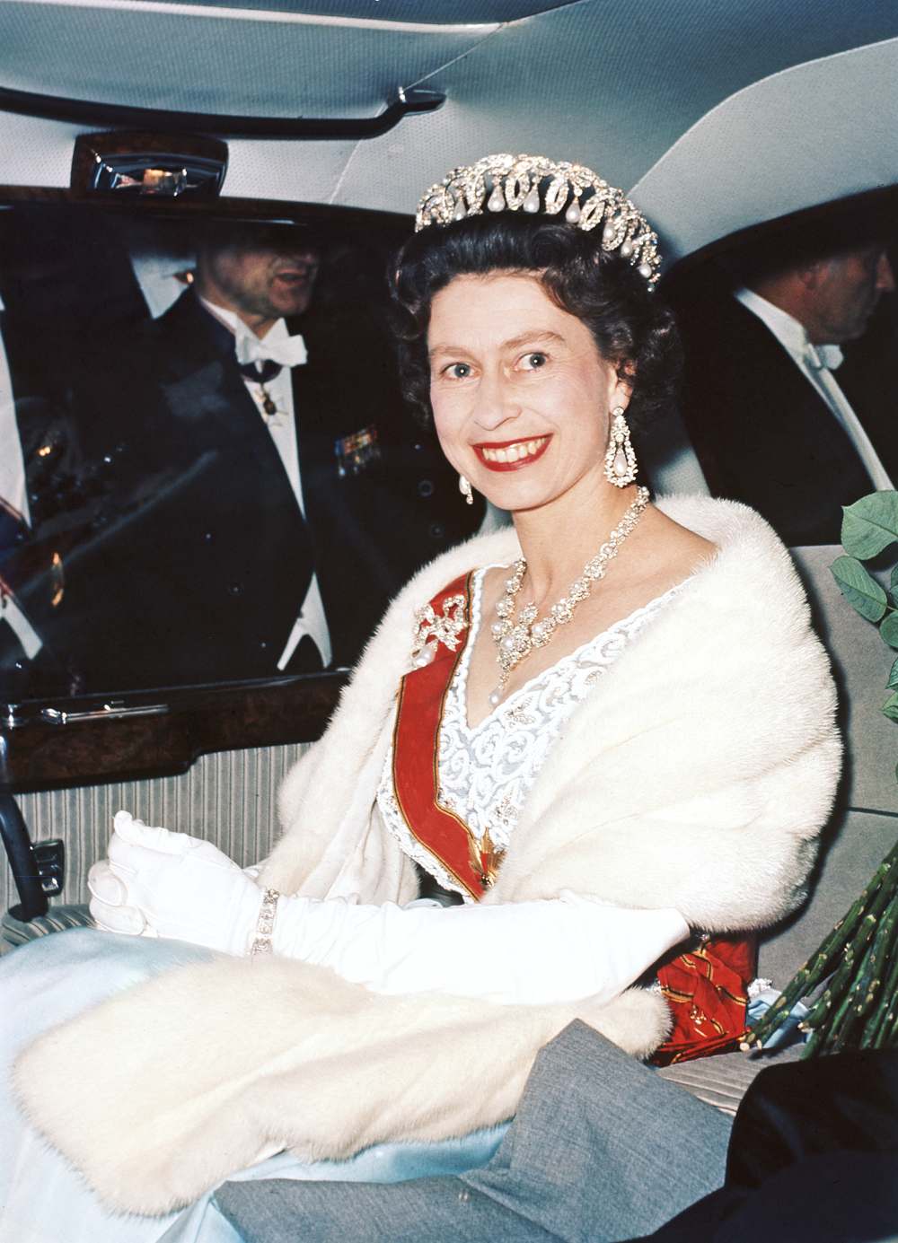 Queen Elizabeth II leaves Schloss Augustusburg in Bruhl