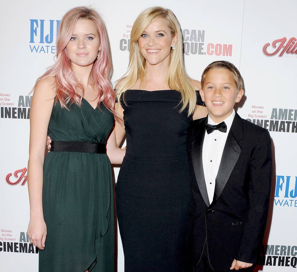 Reese Witherspoon, daughter Ava Phillippe (L) and son Deacon Phillippe (R) arrive at the 29th American Cinematheque Award Honoring Reese Witherspoon at the Hyatt Regency Century Plaza on October 30, 2015 in Los Angeles, California.