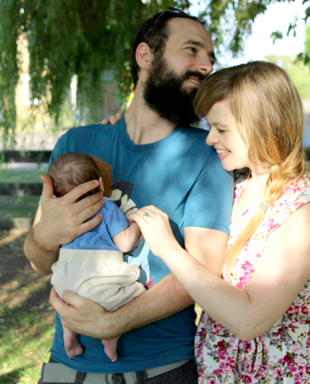 Riona O'Connor, Nicoll Hunt, and baby Garvan