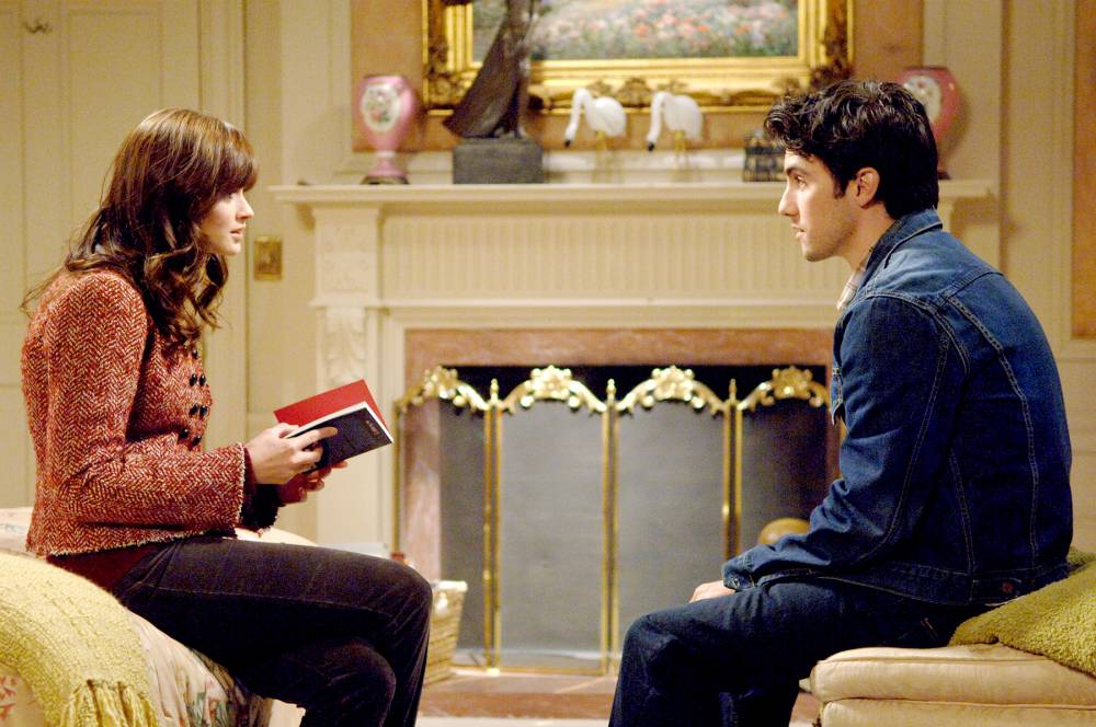 Alexis Bledel as Rory and Milo Ventimiglia as Jess in 'Gilmore Girls.'