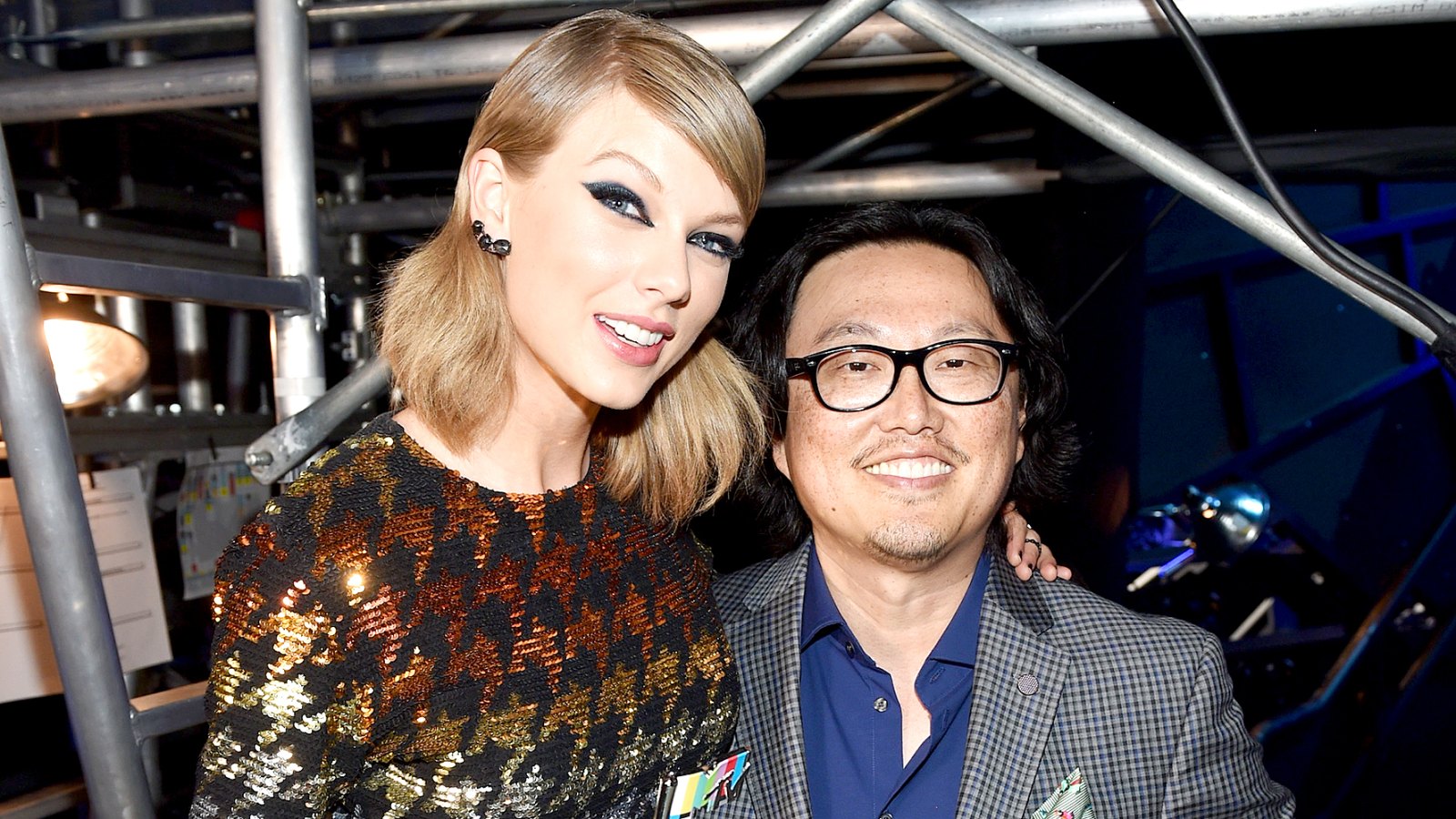 Taylor Swift and director Joseph Kahn pose backstage during the 2015 MTV Video Music Awards at Microsoft Theater on August 30, 2015 in Los Angeles, California.