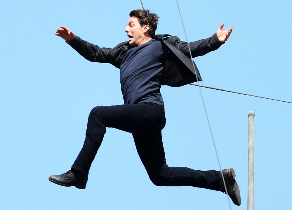 Tom Cruise Mission Impossible 6 Stunt injury