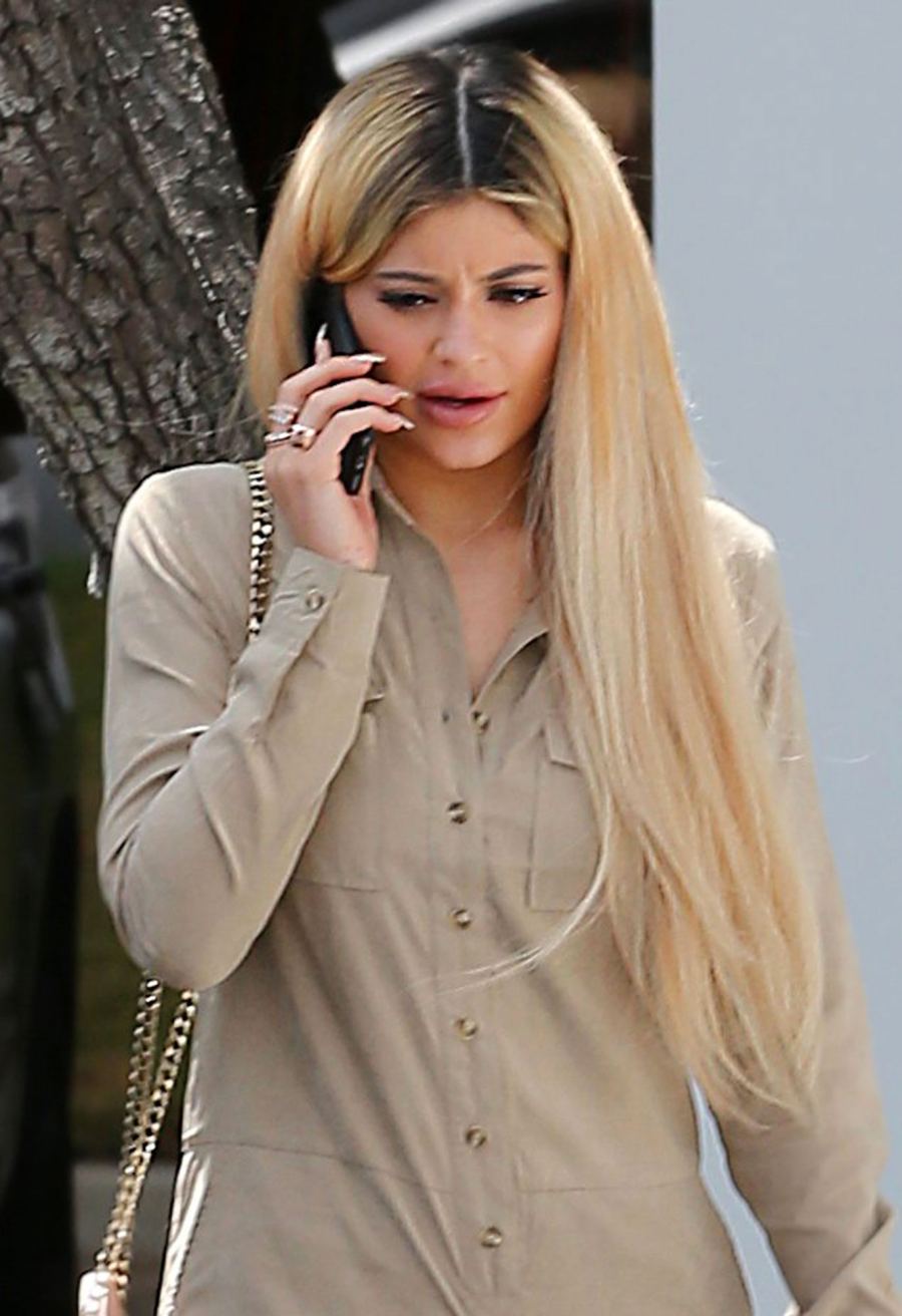 Kylie Jenner's Colorful Wigs- hair color changes