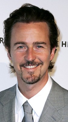1251298646_edward_norton_290x402.jpg?w=2