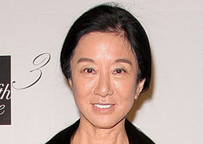 1253031831vera wang b