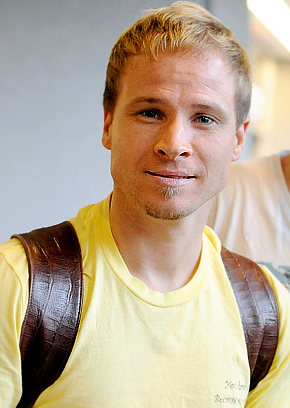 1254773932_brian littrell 290