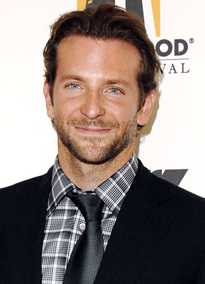 Bradley Cooper-Purple Suit-Celebrity Fashion Mistakes