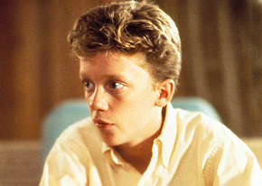 1259598389_anthony michael hall 206