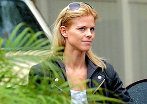 1265204371_elin woods 206