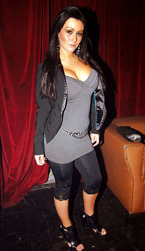 1267023292_jwoww 290