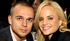1287587752_mena suvari 84