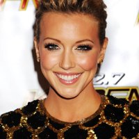 1291319497_bio katie cassidy 290