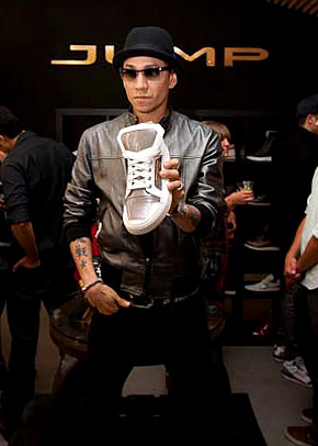 1291661647_taboo 290