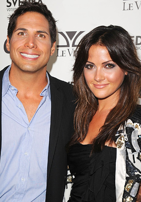 1293755590_joe francis 290