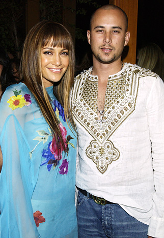 1310591785_jennifer lopez cris judd lg