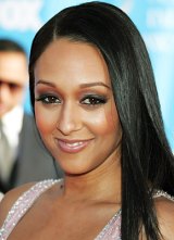 1313092619_bio tia mowry lg