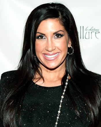 1317234170_jacqueline laurita 441