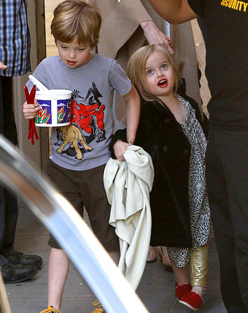1330964645_shiloh vivienne jolie pitt 350