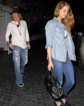 1333999654_lana del rey axl rose 441