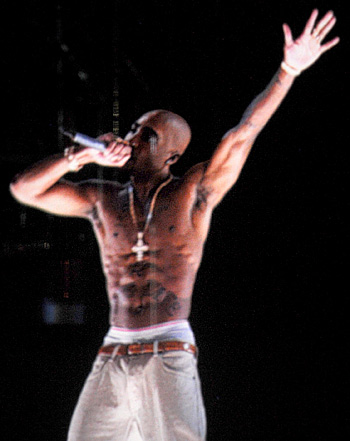 1334678036_hologram tupac 441
