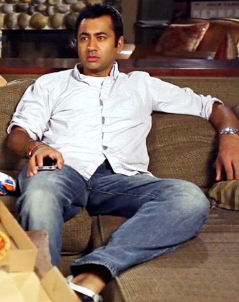 1346772280_john cho kal penn 441