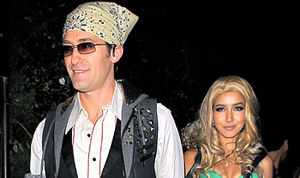 1351525256_matthew morrison renee puente 300