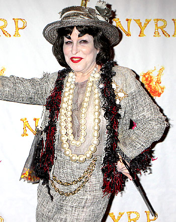 1351778326_bette midler 350