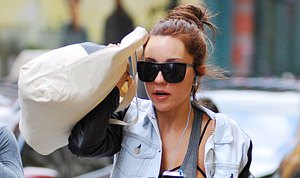 1351794200_amanda bynes 178
