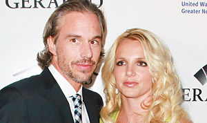 1352861016_jason trawick britney spears 300