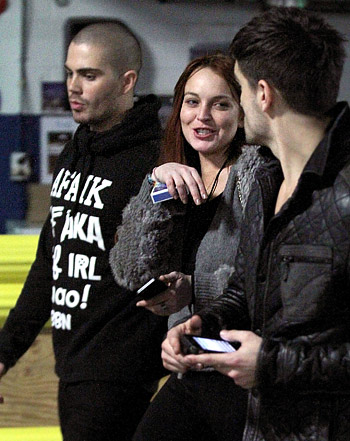 1355152671_lindsay lohan max george 441