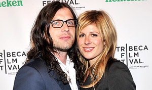 1360611194_nathan followill jessie baylin 300