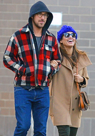 1362419489_ryan gosling eva mendes november 22 2012