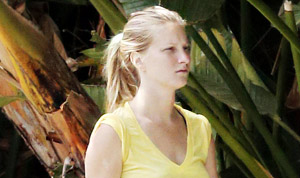 1365436583_heather morris baby bump 178