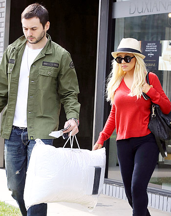 1367862773_matthew rutler christina aguilera 350