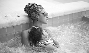 1370700774_beyonce blue ivy vacation_3