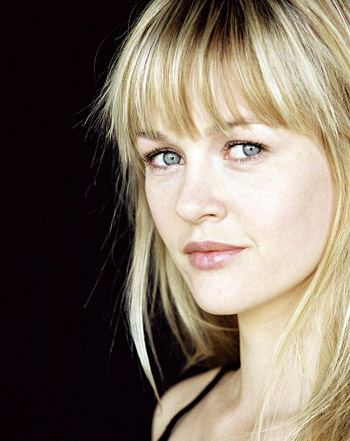 1372259489_ambyr childers 441