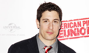 1373482771_jason biggs 178