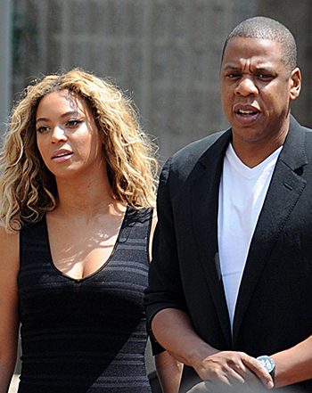 1374351798_beyonce jay z trayvon martin protest_3