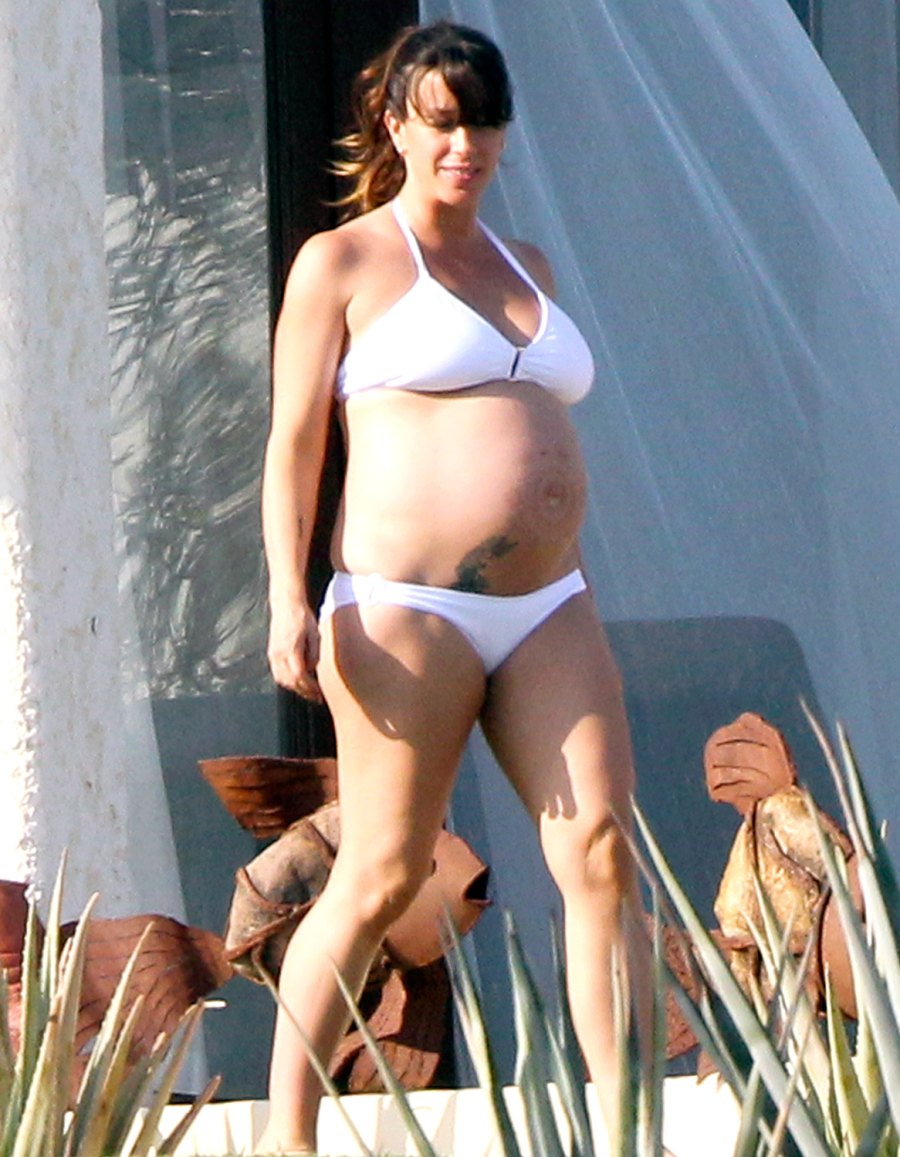 Celebrities' Pregnant Bikini Bodies! Us Weekly