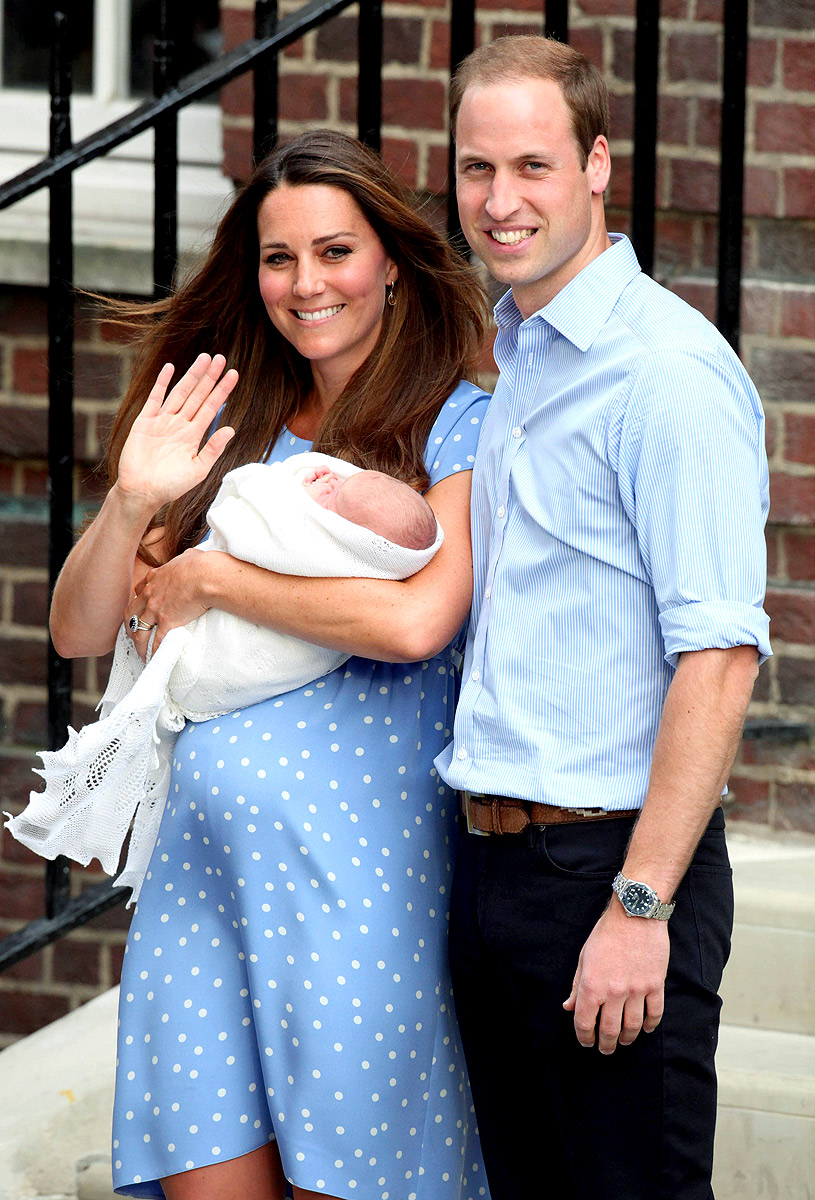 1374608170_kate middleton prince william baby 2 zoom