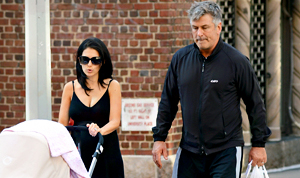1377535466_inf_alec_baldwin_and_wife_h_alec baldwin hilaria thomas baldwin 300