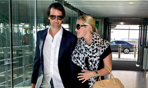 1378410984_kate winslet ned rock n roll 178