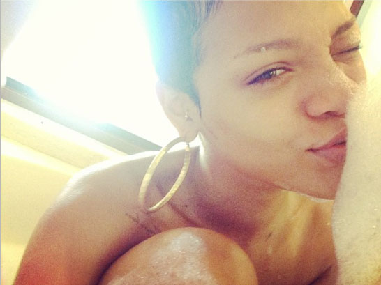 Rihanna instagrammed a photo of herself in the bath