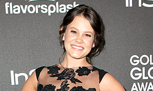 1385149665_sosie bacon miss golden globe 300