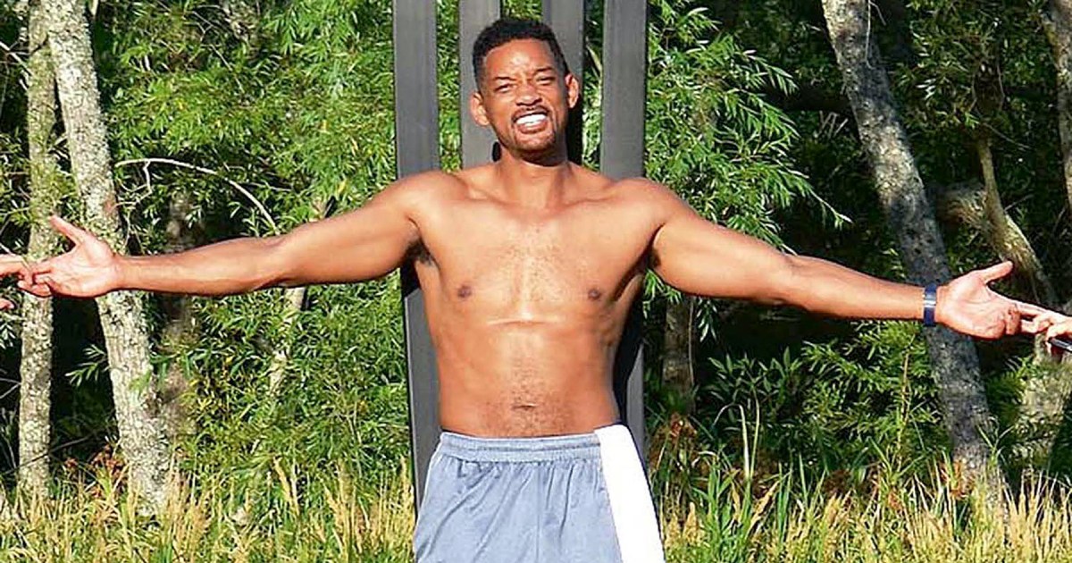 Will Smith Goes Shirtless Shows Buff Biceps Abs Picture