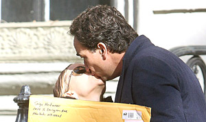 1386875861_mary kate olsen olivier sarkozy 300