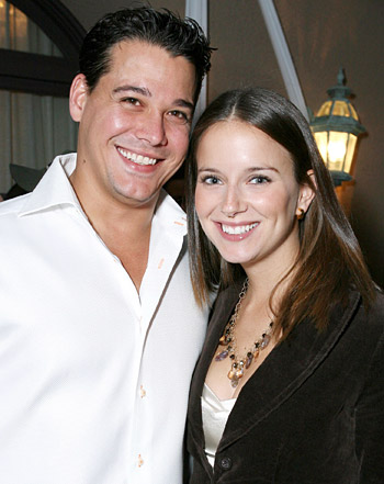 1388670404_rob mariano amber 441