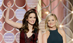 1389617844_tina fey amy poehler 178 02