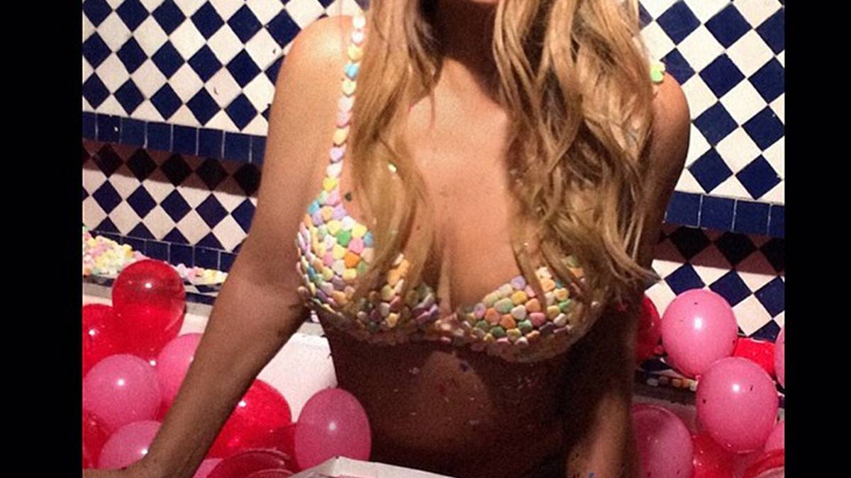 Mariah Carey Wears Candy Bra, Lounges in Bathtub in Valentine's Photos | Us Weekly Mariah Carey Wears Candy Bra, Lounges in Bathtub in Valentine's Photos | Us Weekly