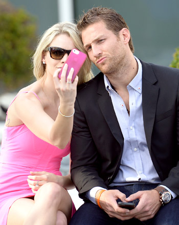 1395342492_nikki ferrell juan pablo selfie 350
